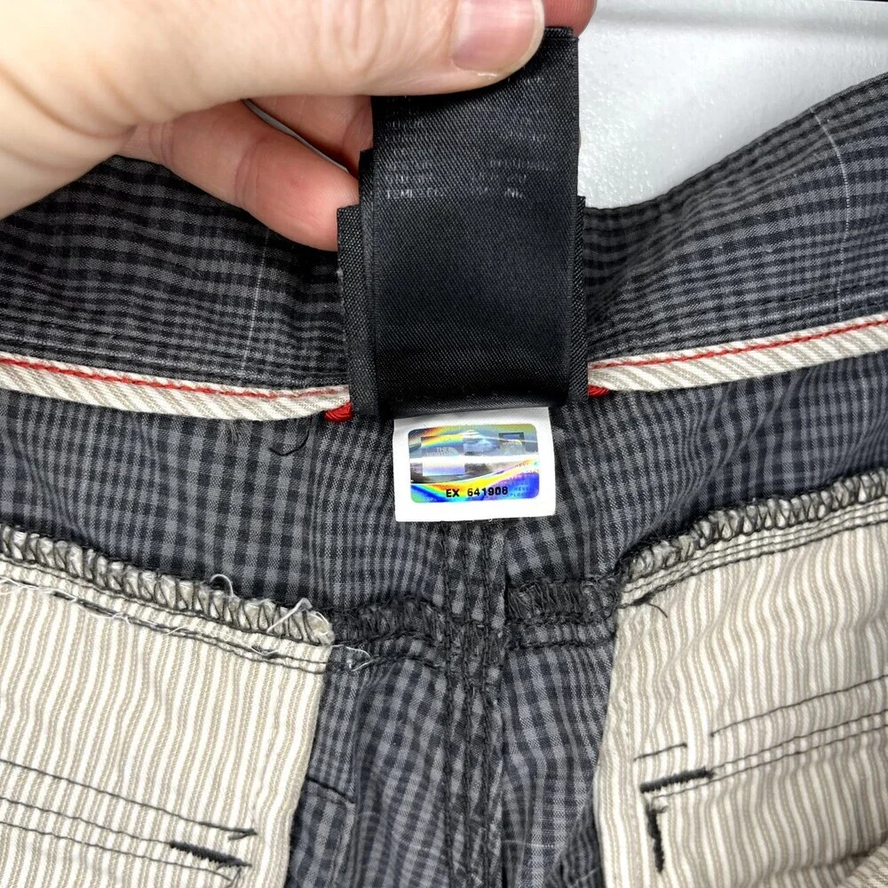 The North Face Mens Shorts 38 Grey Plaid Reflective Flat Front Button Fly Casual